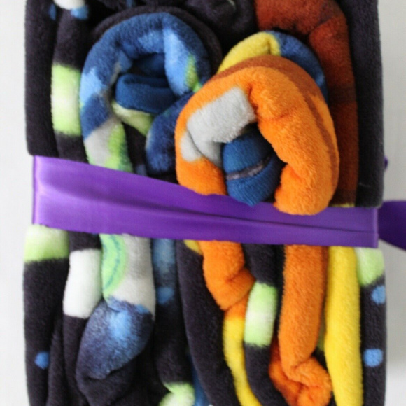 Lego Movie 2 The Good Guys Twin Full Plush Blanket - Picture 4 of 5